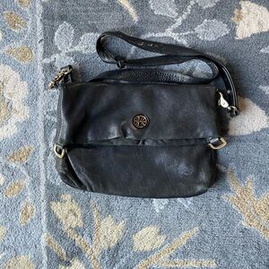 Tory Burch Dena Fold over Leather Crossbody Purse Black With Gold Hardware